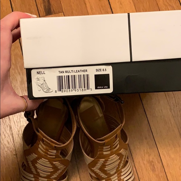 NWT Dolce Vita Leather Sandals - Picture 6 of 7